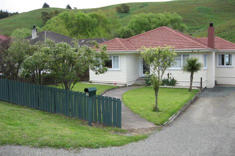 Photo of property in 92 Emano Street, Toi Toi, Nelson, 7010