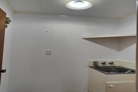 Photo of property in 15 Bundena Place, Clendon Park, Auckland, 2103