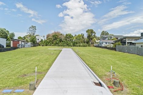 Photo of property in 6 Mace Terrace, Oakura, 4314