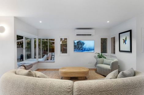 Photo of property in 27 Maygrove Drive, Orewa, 0931