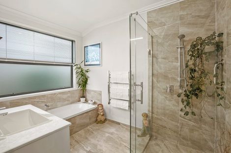 Photo of property in 44 Rewi Street, Torbay, Auckland, 0630