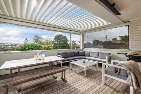 Photo of property in 6 Manuwai Road, Torbay, Auckland, 0630