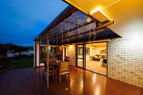 Photo of property in 147 Pacific Drive, Fitzherbert, Palmerston North, 4410