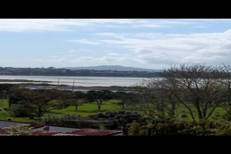 Photo of property in 3/125 Exmouth Road, Northcote, Auckland, 0627