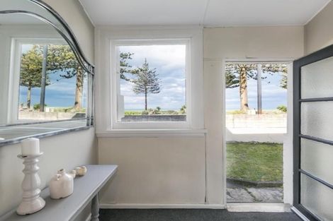 Photo of property in 629 Marine Parade, Napier South, Napier, 4110