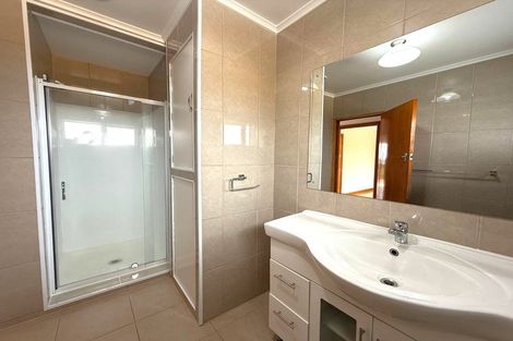 Photo of property in 939 East Coast Road, Torbay, Auckland, 0630