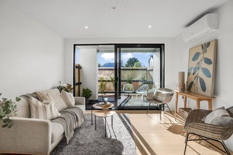 Photo of property in 1/200 Knights Road, Hutt Central, Lower Hutt, 5011