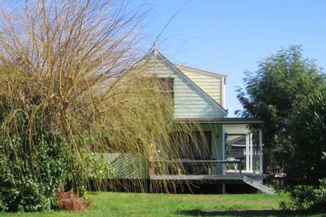 Photo of property in 80 Oyster Drive, Cooks Beach, Whitianga, 3591