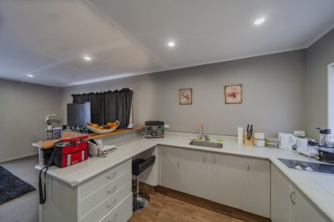 Photo of property in 53 Barker Road, Marewa, Napier, 4110