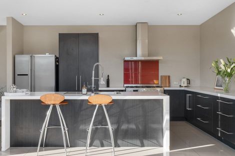 Photo of property in 73 Beach Road, North New Brighton, Christchurch, 8083