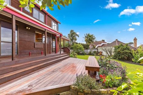 Photo of property in 9 Monet Grove, West Harbour, Auckland, 0618