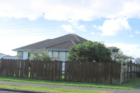 Photo of property in 37 Darnell Crescent, Clover Park, Auckland, 2019