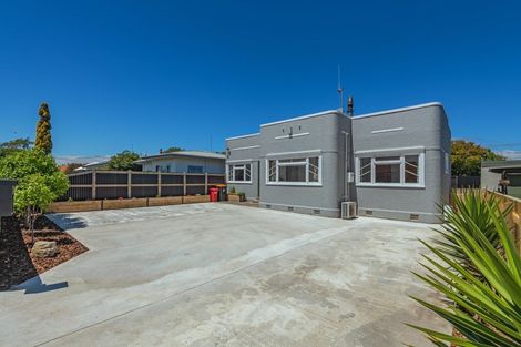 Photo of property in 14a Rewa Street, Takaro, Palmerston North, 4412