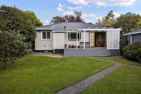 Photo of property in 7 Hursthouse Street, Vogeltown, New Plymouth, 4310