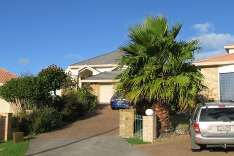 Photo of property in 18 Tumbridge Place, Somerville, Auckland, 2014