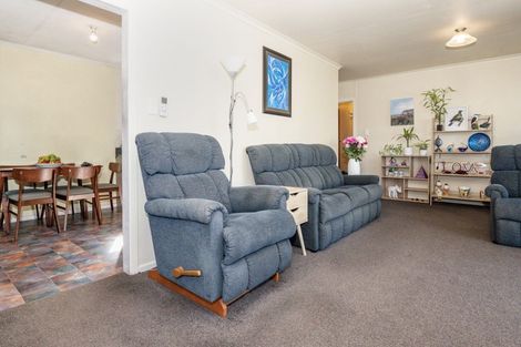 Photo of property in 233 Lumsden Place, Akina, Hastings, 4122