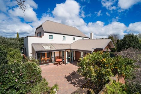 Photo of property in 3 Balcairn Place, Terrace End, Palmerston North, 4410