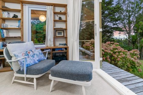 Photo of property in 103 Hinau Road, Waimauku, 0881