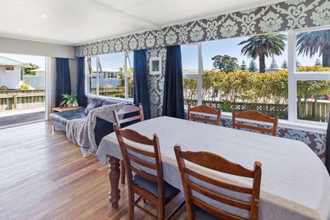 Photo of property in 20 Pamu Place, Waitara, 4320