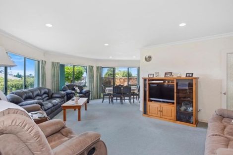 Photo of property in 1 Ryegrass Dell, Welcome Bay, Tauranga, 3112