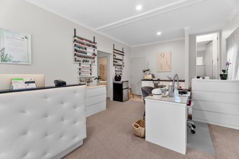 Photo of property in 24a Alexander Street, Cockle Bay, Auckland, 2014