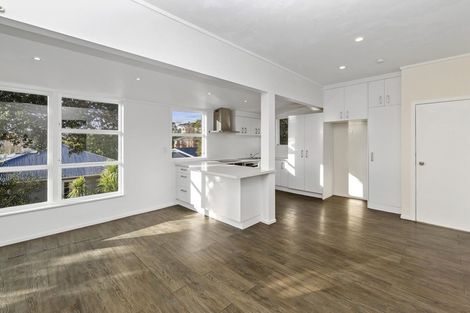 Photo of property in 8 Rata Street, Helensville, 0800