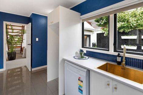 Photo of property in 49a Great North Road, Saint Johns Hill, Whanganui, 4501