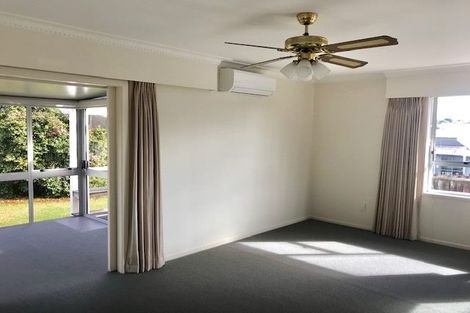 Photo of property in 3/5 Dodson Avenue, Milford, Auckland, 0620