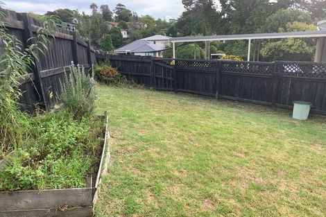 Photo of property in 1/29 Ludlow Terrace, Totara Vale, Auckland, 0627