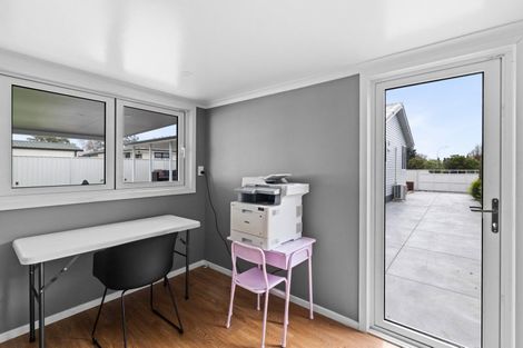 Photo of property in 39 Lipscombe Crescent, Havelock North, 4130