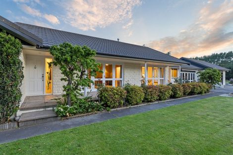 Photo of property in 586 Yaldhurst Road, Yaldhurst, Christchurch, 7676