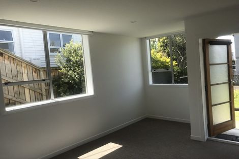 Photo of property in 21/125 Queens Drive, Lyall Bay, Wellington, 6022