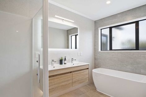 Photo of property in 3 Fieldmoor Place, Parklands, Christchurch, 8083