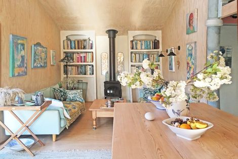 Photo of property in 76 Top Town Place, Coromandel, 3506