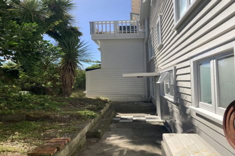 Photo of property in 7a Hawker Street, Mount Victoria, Wellington, 6011