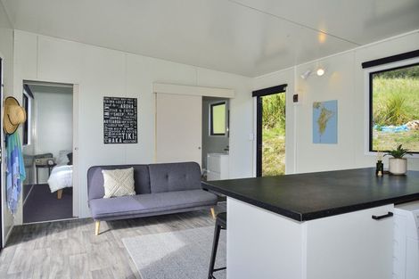 Photo of property in 15 Mahia Heights Drive, Mahia, 4198