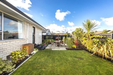 Photo of property in 1/49 Kuaka Crescent, Bromley, Christchurch, 8062