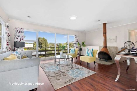 Photo of property in 3 Heather Place, Sunnynook, Auckland, 0620