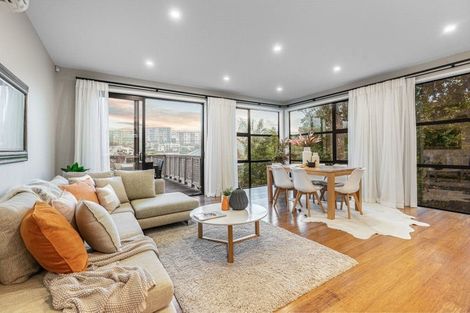 Photo of property in 102 Bassett Road, Remuera, Auckland, 1050