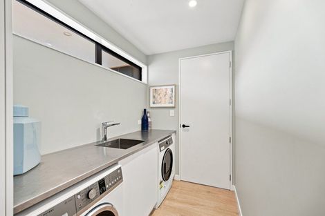Photo of property in 225 Springfield Road, St Albans, Christchurch, 8014