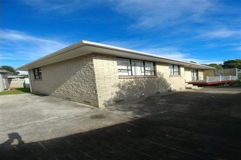 Photo of property in 394 Bucklands Beach Road, Bucklands Beach, Auckland, 2012