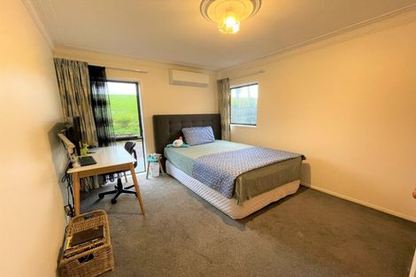 Photo of property in 54 Spence Road, Henderson, Auckland, 0612