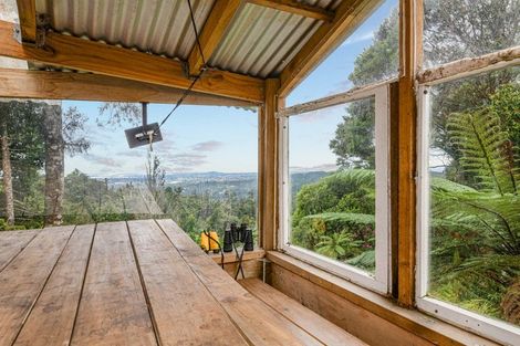 Photo of property in 408a Scenic Drive, Waiatarua, Auckland, 0612