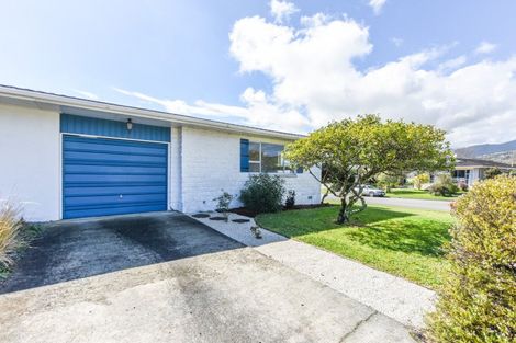 Photo of property in 45 Fergusson Street, Stoke, Nelson, 7011