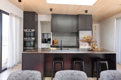 Photo of property in 34 Margaret Reeve Lane, Waiheke Island, 1971