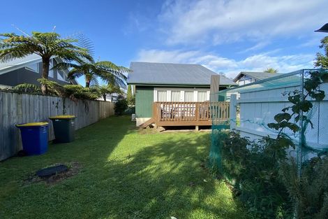 Photo of property in 3/25a Beach Road, Te Atatu Peninsula, Auckland, 0610