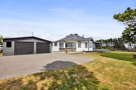 Photo of property in 206 Henwood Road, Paraite, New Plymouth, 4372