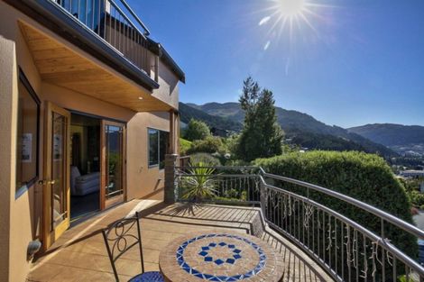 Photo of property in 8 Chandler Lane, Fernhill, Queenstown, 9300