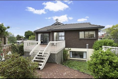 Photo of property in 2/41 Glenmore Road, Sunnyhills, Auckland, 2010