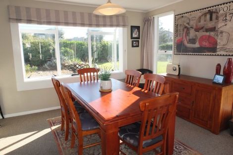 Photo of property in 31 Marine Parade South, Foxton Beach, Foxton, 4815